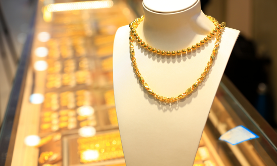 Význam karátů u zlatých šperků: Co znamená 14kt, 18kt, 24kt?