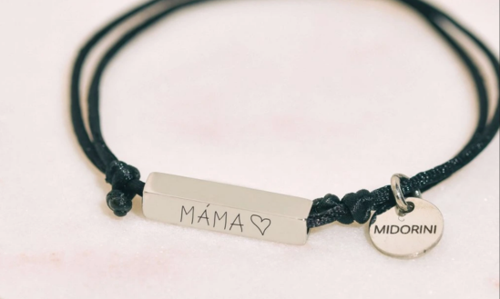 Šperk jako symbol mateřství: Jak oslavit narození dítěte a roli maminky