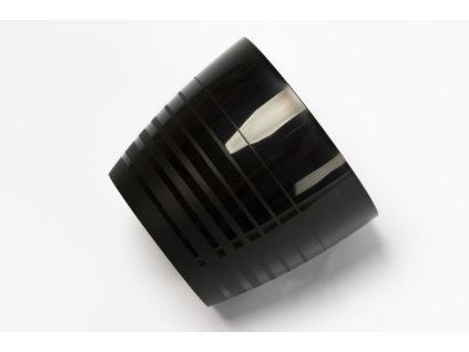 Fekete Kaspó Silvia 1,7 literes műanyag kivitelben, 15 cm átmérővel