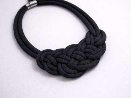 PLETENÝ BAVLNENÝ NÁHRDELNÍK NODEFIELD (ČIERNY) | UZLI
