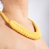 PLETENÝ BAVLNENÝ NÁHRDELNÍK FISHBONE (ŽLTÝ) 2
