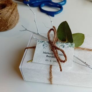 💍Každý detail má svůj příběh. A tohle svatební mýdlo vzniklo právě proto, aby bylo něžnou vzpomínkou na velký den 😍...