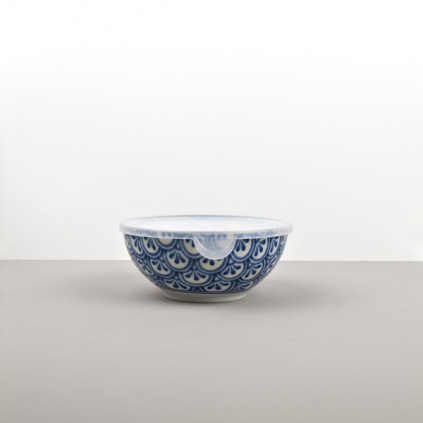 Bowl 3 Petal Crest INDIGO IKAT with plastic lid 16 cm