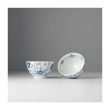 Tea bowl with flower pattern Teacup