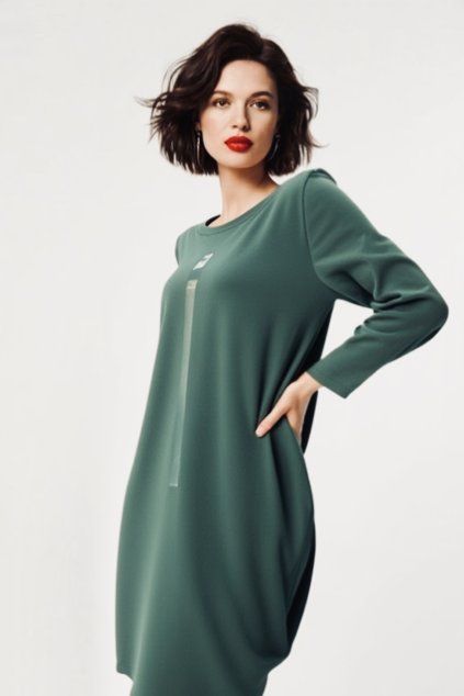 A2606 Transformative Teal barva roku 2026 mikela da luka