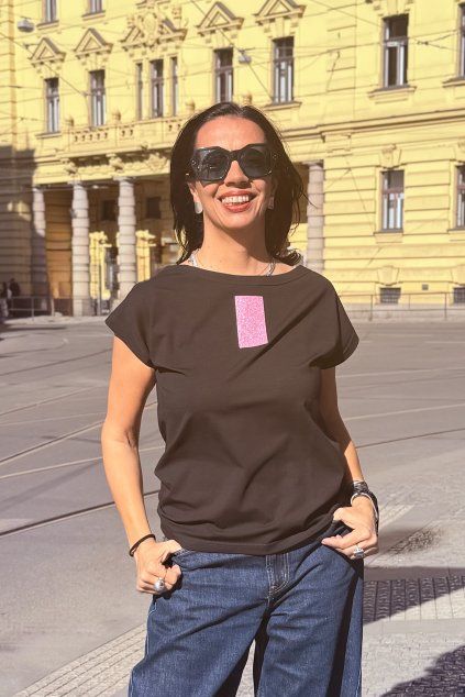 Mikela da Luka upletové triko s potiskem