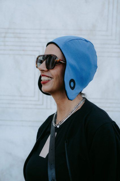Short Blue
