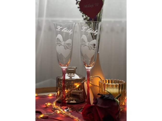 VALENTÝN - VÍNO -  Z LÁSKY