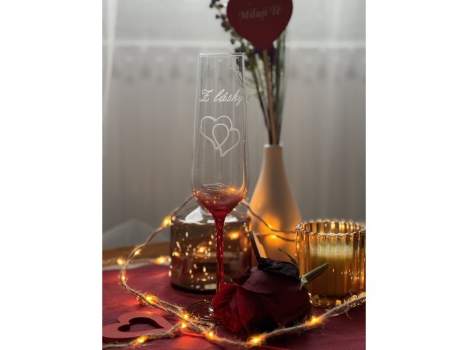 VALENTÝN - VÍNO -  Z LÁSKY A SRDÍČKA