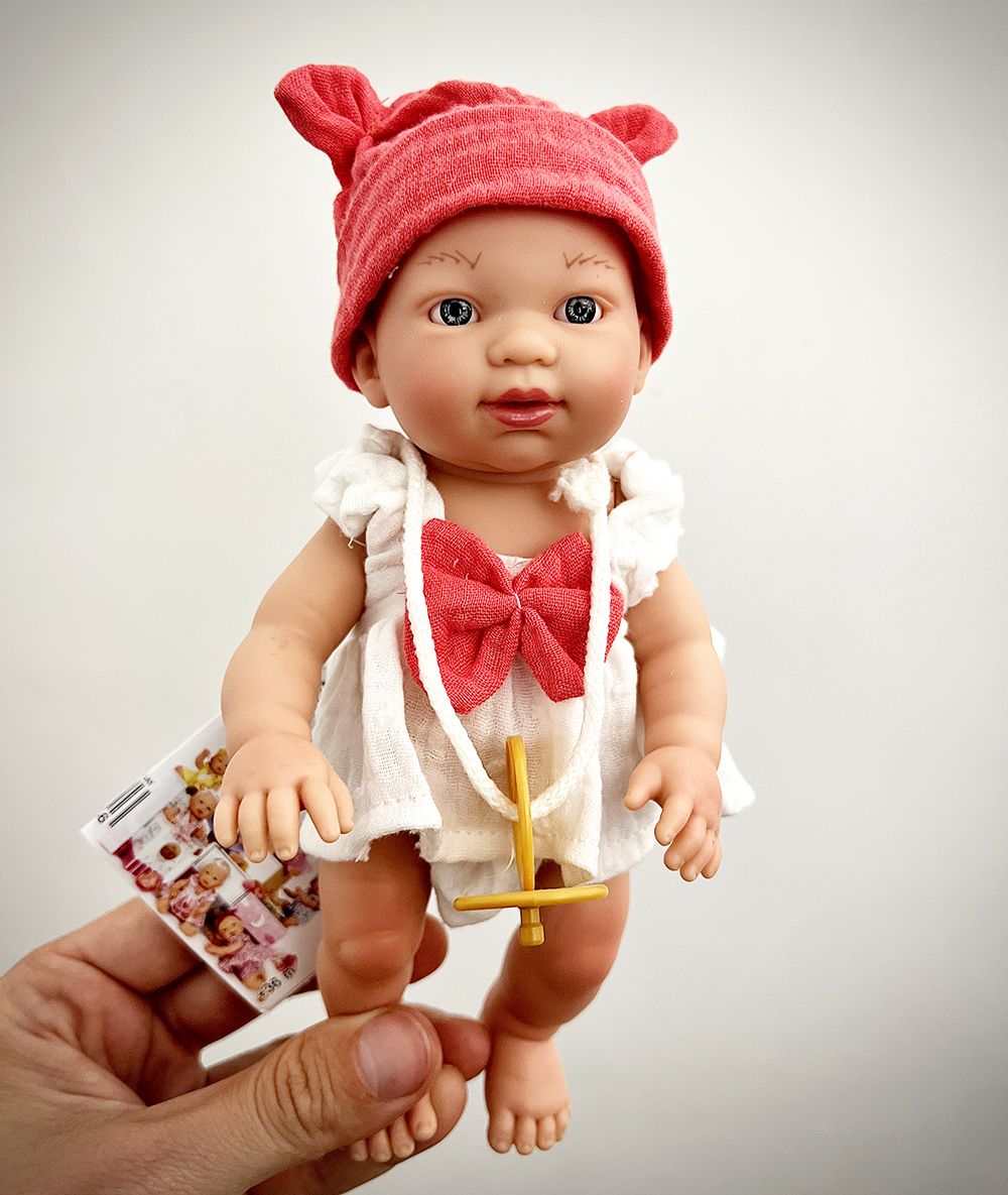 E-shop Nines D'Onil Realistická španielska bábika- Baby 26cm