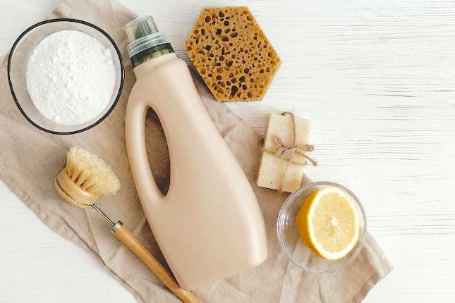 milkie_ekologicke_prani_prirodni_drogerie_cleaning-products-arrangement-top-view