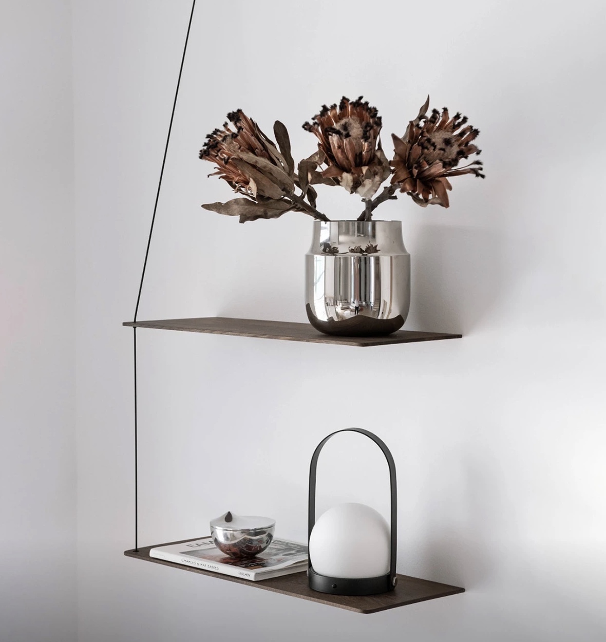 Stedge Shelf - subtilní kráska od WOUD