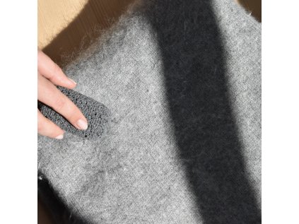 Odstraňovač žmolků z oděvů