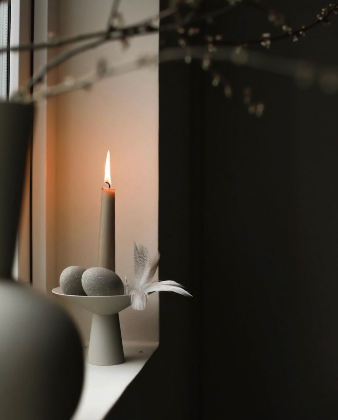 Velikonoční výzdoba nemusí být složitá, aby byla krásná. Někdy stačí jeden nadčasový kousek a trocha vlastní kreativity....