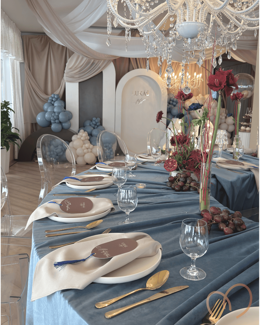 stolovanie-dekor-modra-snake-stol-detail-46webp