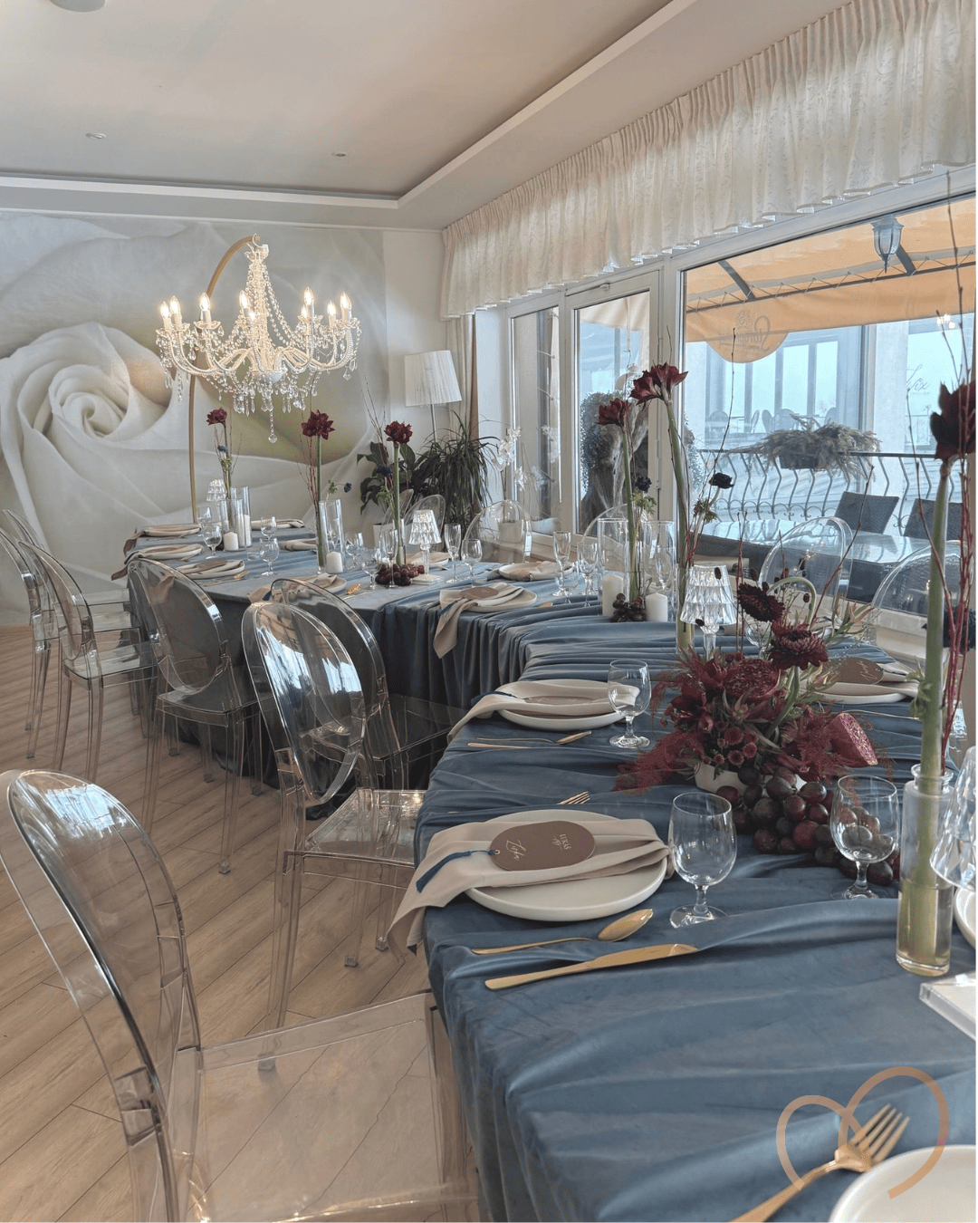 stolovanie-dekor-modra-twist-stol-44webp