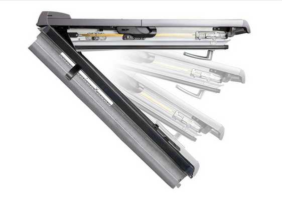 Střešní okno ROTO R88C K200 Rozměry oken: 94x118 cm