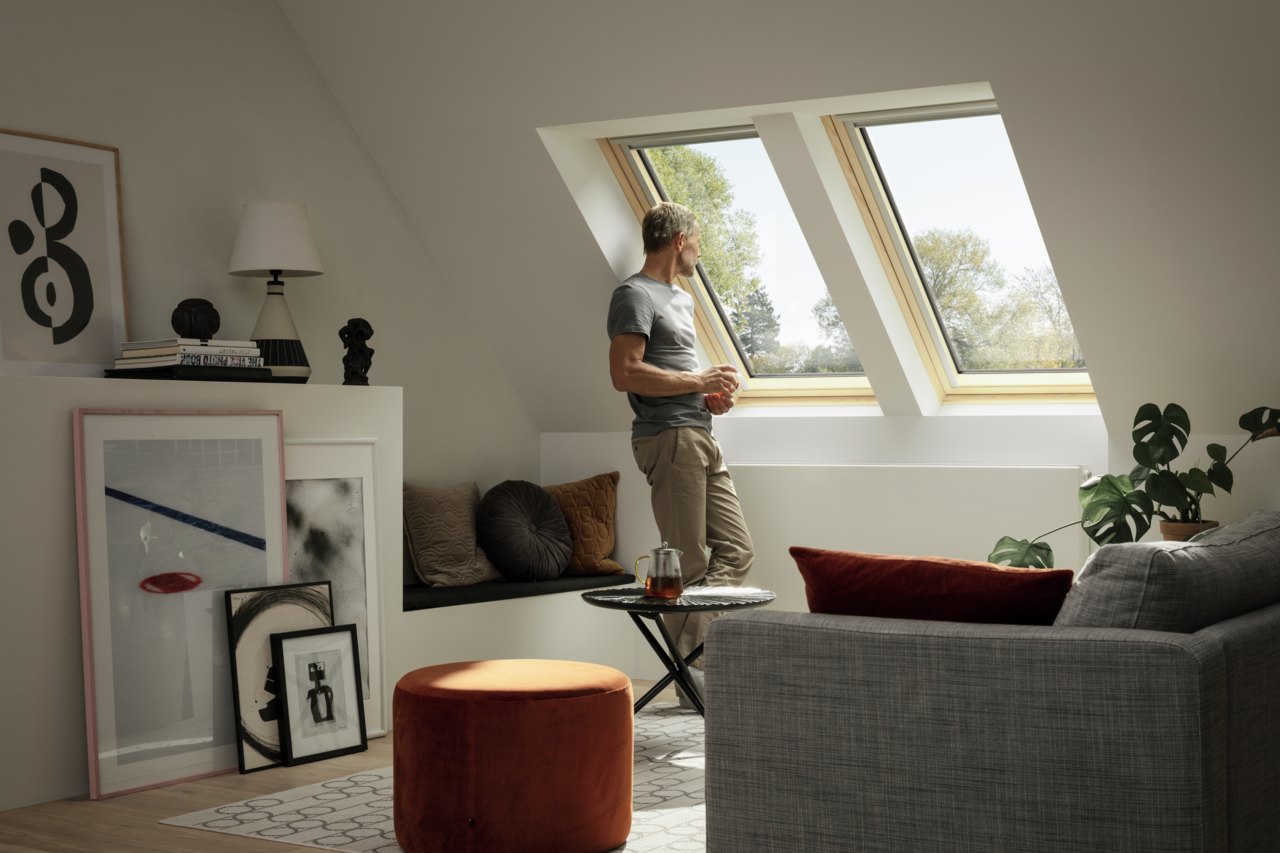 Levně Střešní okno Velux GLL 1085 Velux: CK02 55x78 cm řada Komfort | horní otevírání | Uw- 0,90