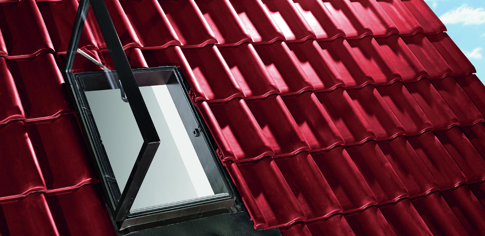 Roto nezateplený světlík R27 SB RAL 7024 Rozměr výlezu: 86/86 cm - boční otevírání