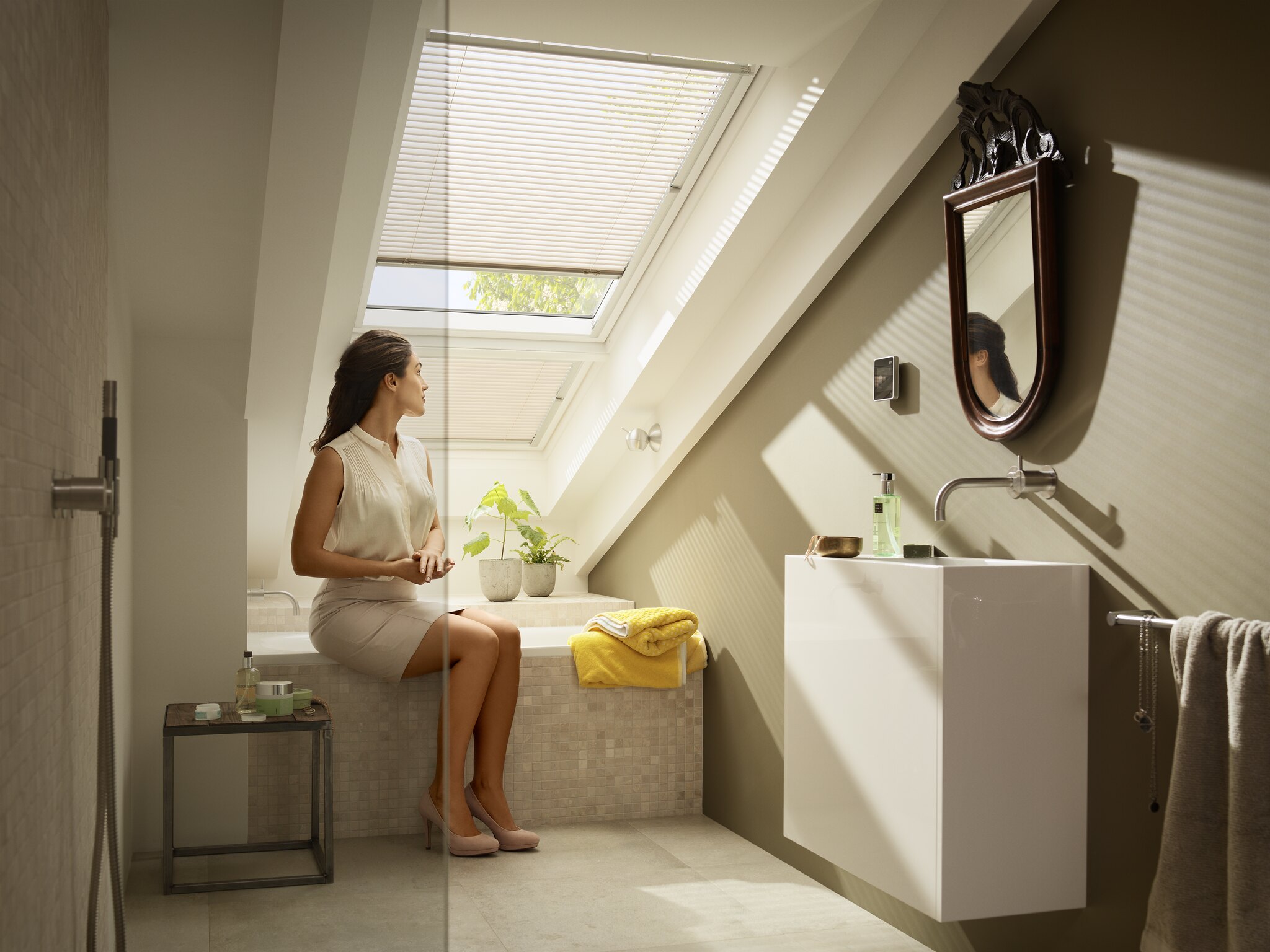 Střešní okno VELUX GGU 0066 Velux: SK08 114x140 cm