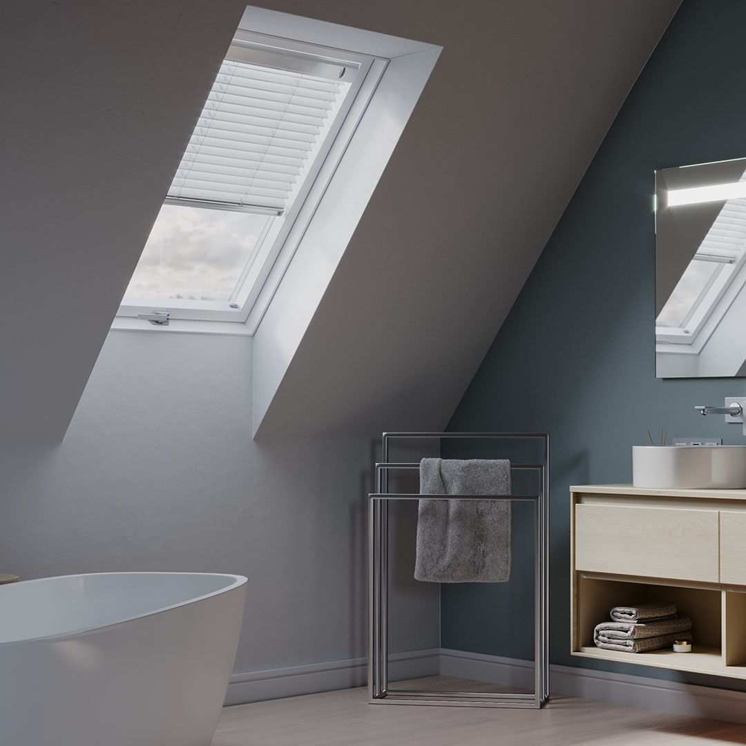 Levně Střešní okno RoofLITE+ Trio PVC Rozměry oken: 55x78 cm