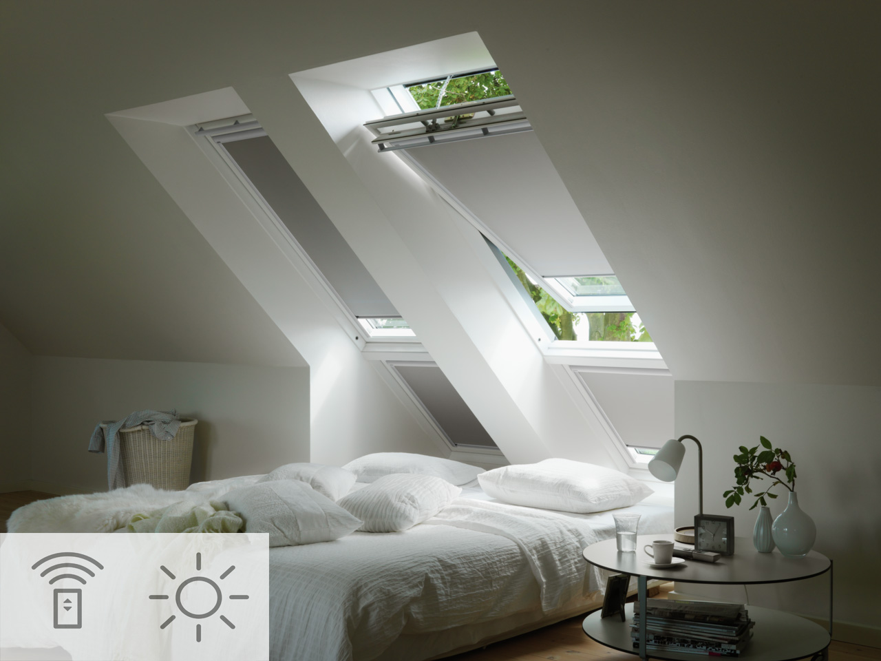 Velux DSL Standard Barva rolety: šedá (0705), Barva vodicí lišty: Bílý lakovaný hliník (SWL), Označení okna (ze štítku na okně): CK02 55x78 cm