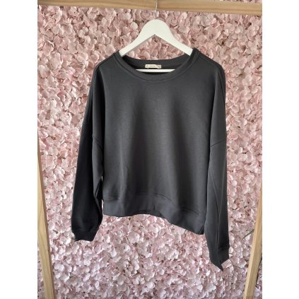 8F639BC6 FD4A 4C47 A2CA A08B48220952