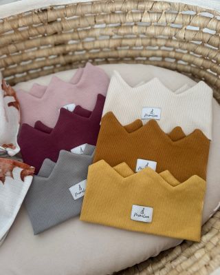 Parádní doplněk, který oceníte v jarním a podzimním období. Dokonale plní svou funkci, jako ochrana před chladným nebo...