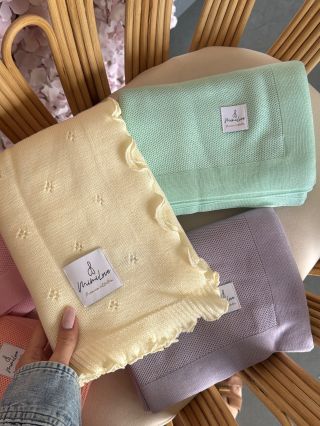 🎀Lehká dečka ze 100% vlny Merino má unikátní vlastnosti: Vynikající termoregulační schopnosti. Perfektně odvádí vlhkost....