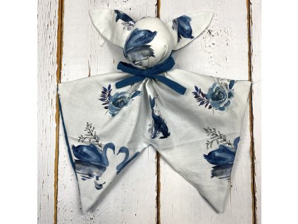 Usínáček Mimoušek králíček labutě mušelín. Usínáček Mimoušek králíček zajistí rychlé a klidné usínání a rozvoj jemné motoriky vašeho miminka.
V určitých bodech šustí.