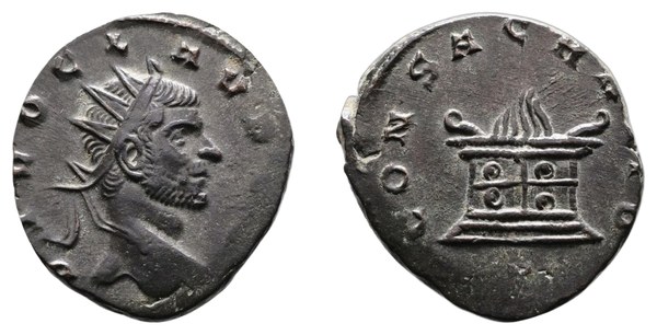 Claudius II., posmrtný antoninián DIVO CLAVDIO, rub oltář CONSECRATIO