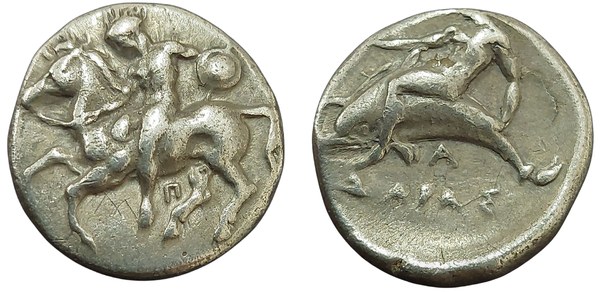 Tarent – stříbrná didrachma (nomos), jezdec na koni a mladík na delfínovi