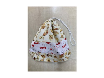 Kiscipós zsák LOVE kutyás mintával, péksütemény mintás felsőrésszel – teljes elölnézeti kép.