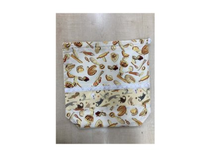 Kiscipós zsák macskás és péksütemény mintával, csipke díszítéssel és fehér vízhatlan béléssel.