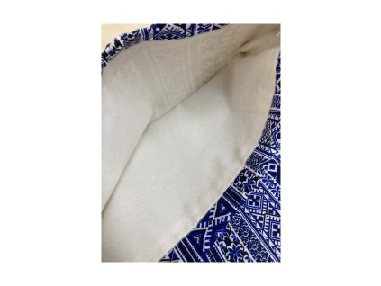 Kék-fehér mintás kenyérzsák belső fehér pamut béléssel, közelről