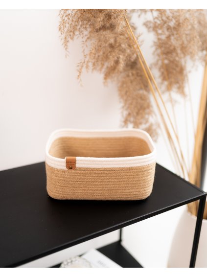 jutovy kosik hranaty s bilym lemem calime maly