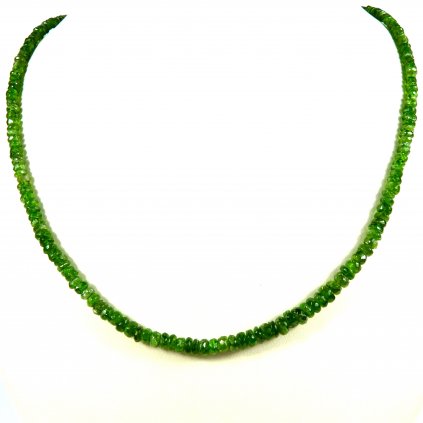 Chromdiopsid náhrdelník