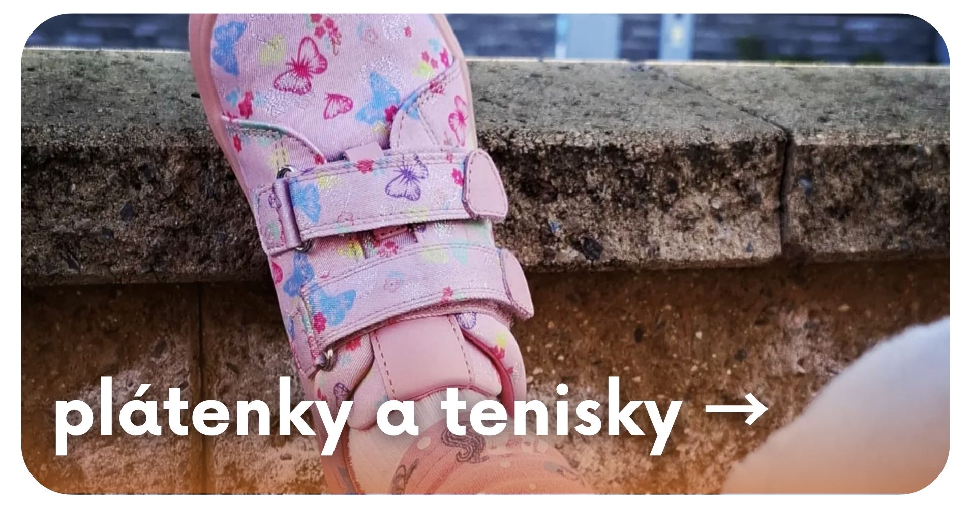 plátenky a tenisky