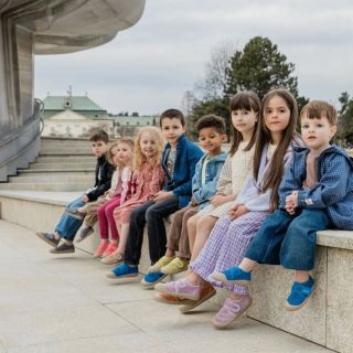Niektoré topánky si deti obujú raz. Tieto nechcú vyzuť. 😅 Milash priniesli opäť krásne farby☀️🌈 Sú pohodlné, ľahké a s...