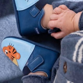 Prvé kroky. Prvé pokusy. Prvé malé výpravy. 👣 Práve v tomto období sú capačky ideálnou voľbou – mäkké, ľahké a flexibilné,...