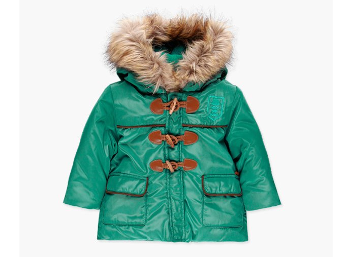 <p>Chlapecká zimní bunda typu parka s kapucí lemovanou kožíškem v moderní olivově zelené barvě s reflexním nádechem. </p>