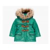 <p>Chlapecká zimní bunda typu parka s kapucí lemovanou kožíškem v moderní olivově zelené barvě s reflexním nádechem. </p>