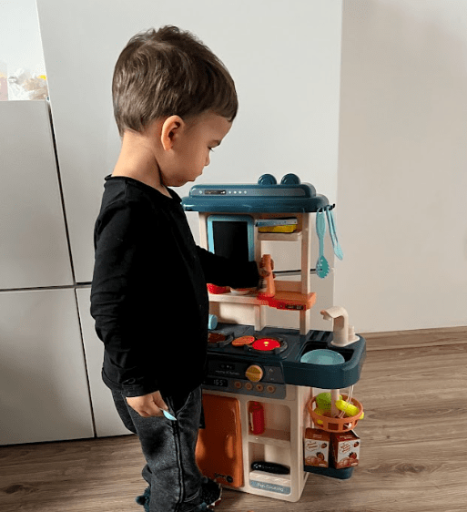 mamido Dětská kuchyňka s mazací tabulí 42 prvků