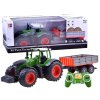 Traktor s vlečkou na dálkové ovládání