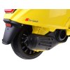 Dětský elektrický skútr Vespa žlutý09