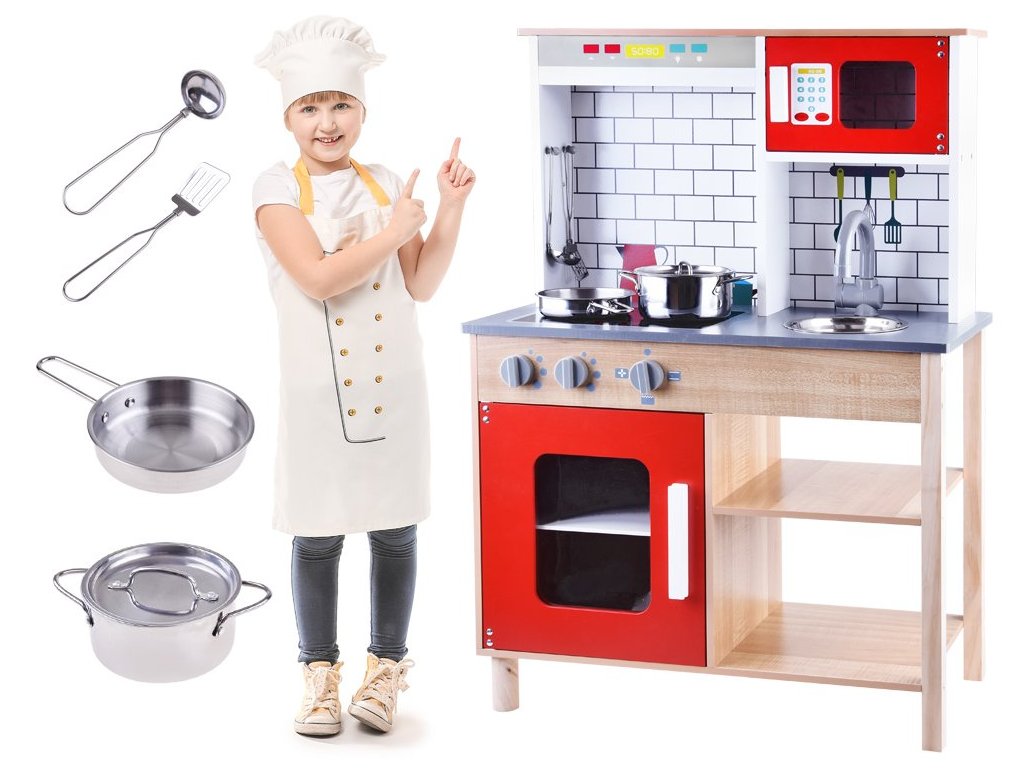 dětská dřevěná kuchyňka (1)
