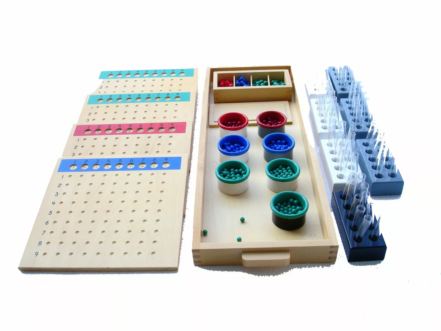 Moyo Montessori  Moyo Montessori Veľká sada - delenie