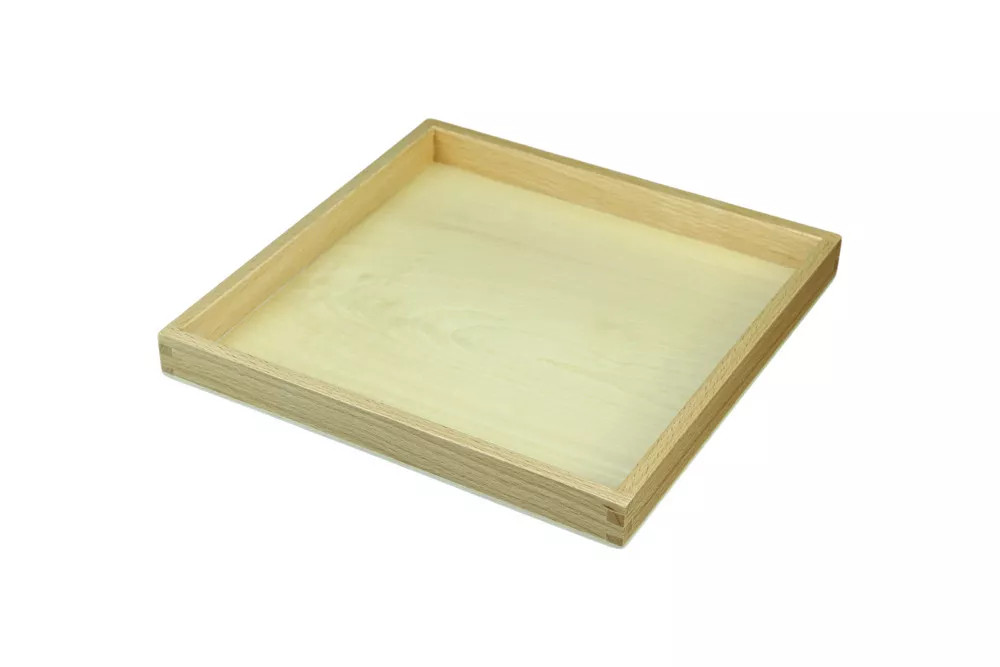 Moyo Montessori  Moyo Montessori Podložka pre deväť drevených kociek znázorňujúcich 1000