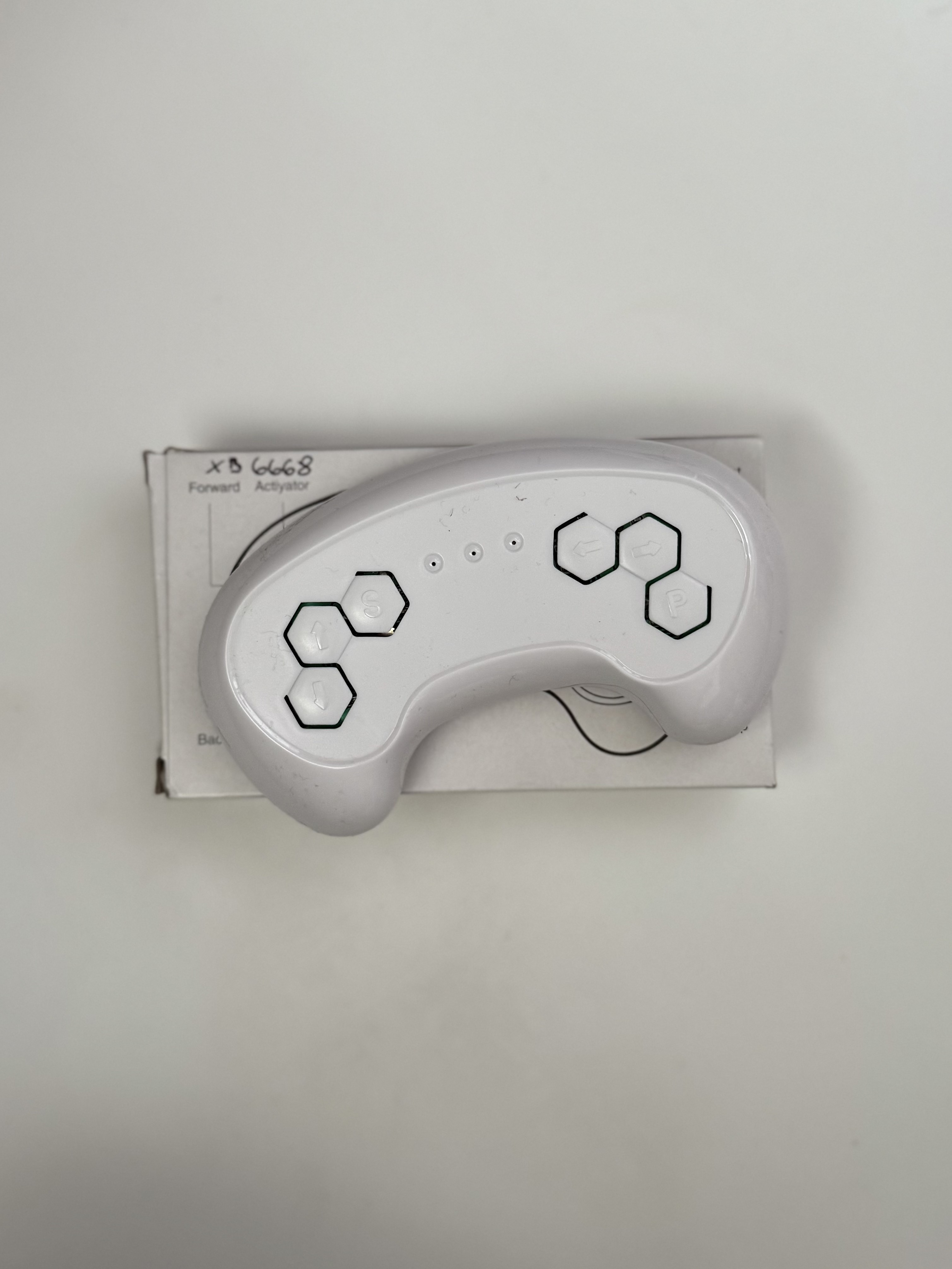 mamido  Diaľkový ovládač na elektrické vozidlá 2,4GHz