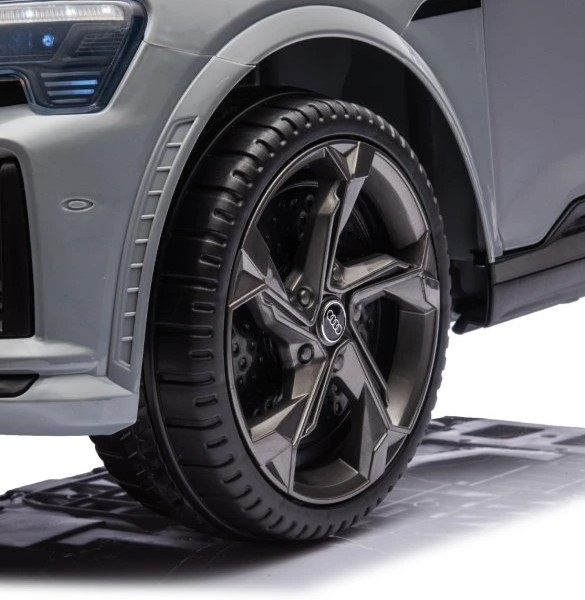 Mamido Mamido Náhradné koleso EVA s puklicou pre elektrické autíčko Audi SQ8
